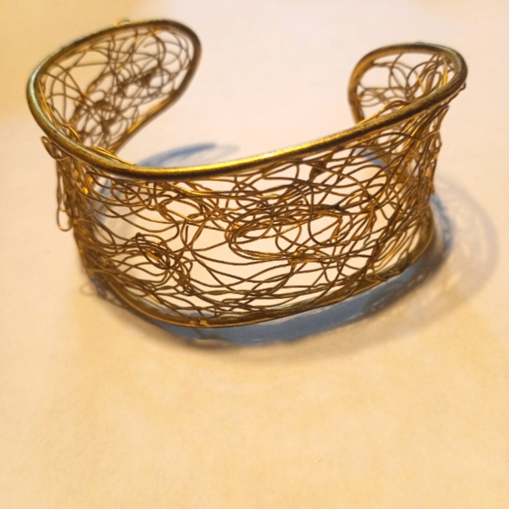 Gold Wire Bracelet